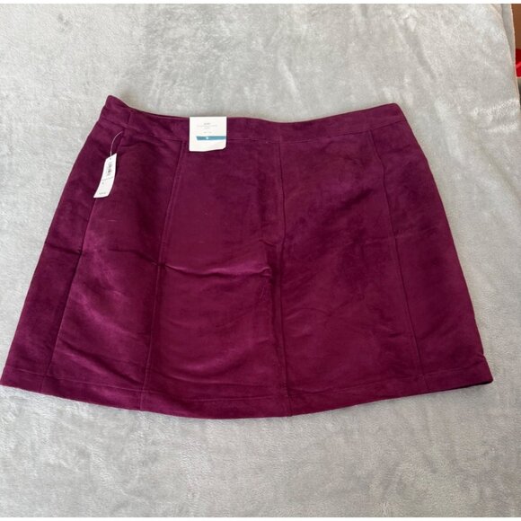 Old Navy Women skirt size 16 Burgundy Suede-Like Button-Front - Picture 10 of 16